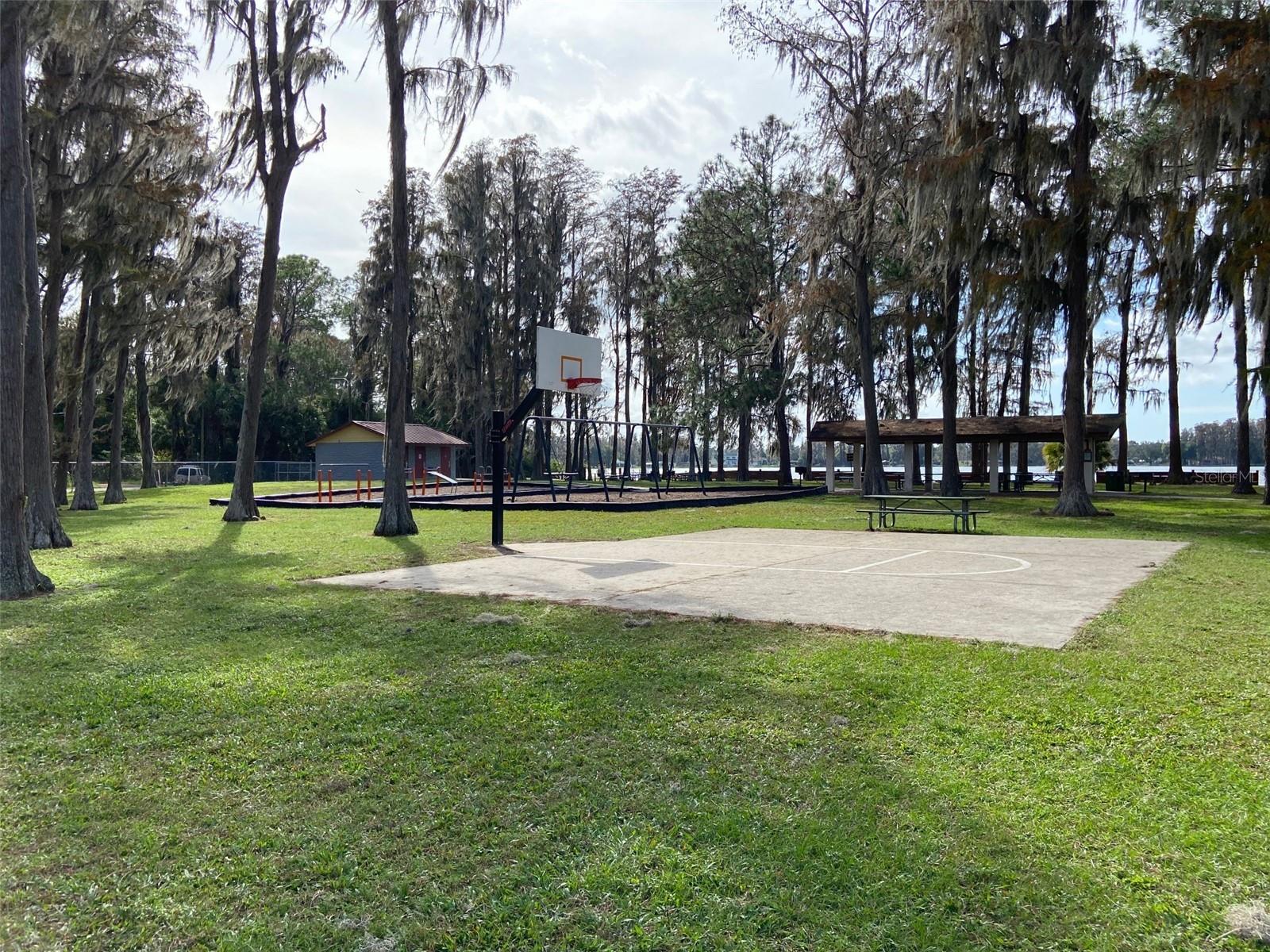 Image 25 of 26 For 11947 Panama Avenue