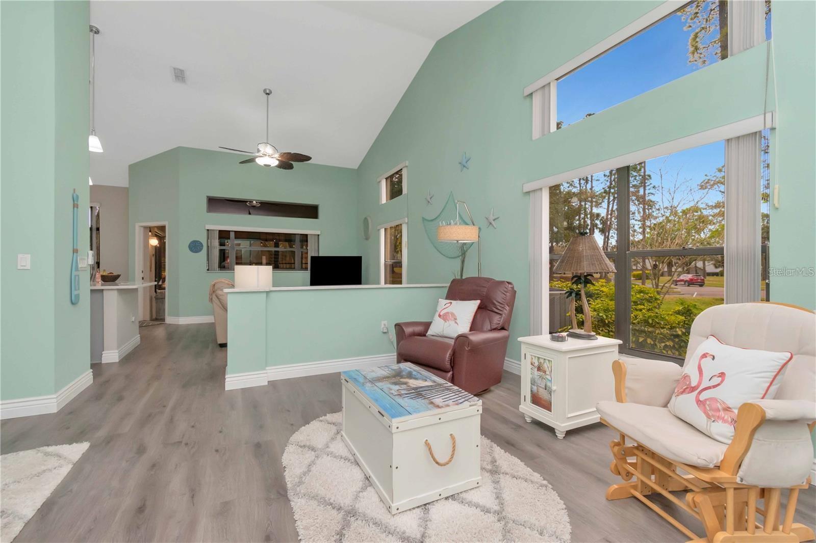 Image 15 of 39 For 9626 Woodhollow Court