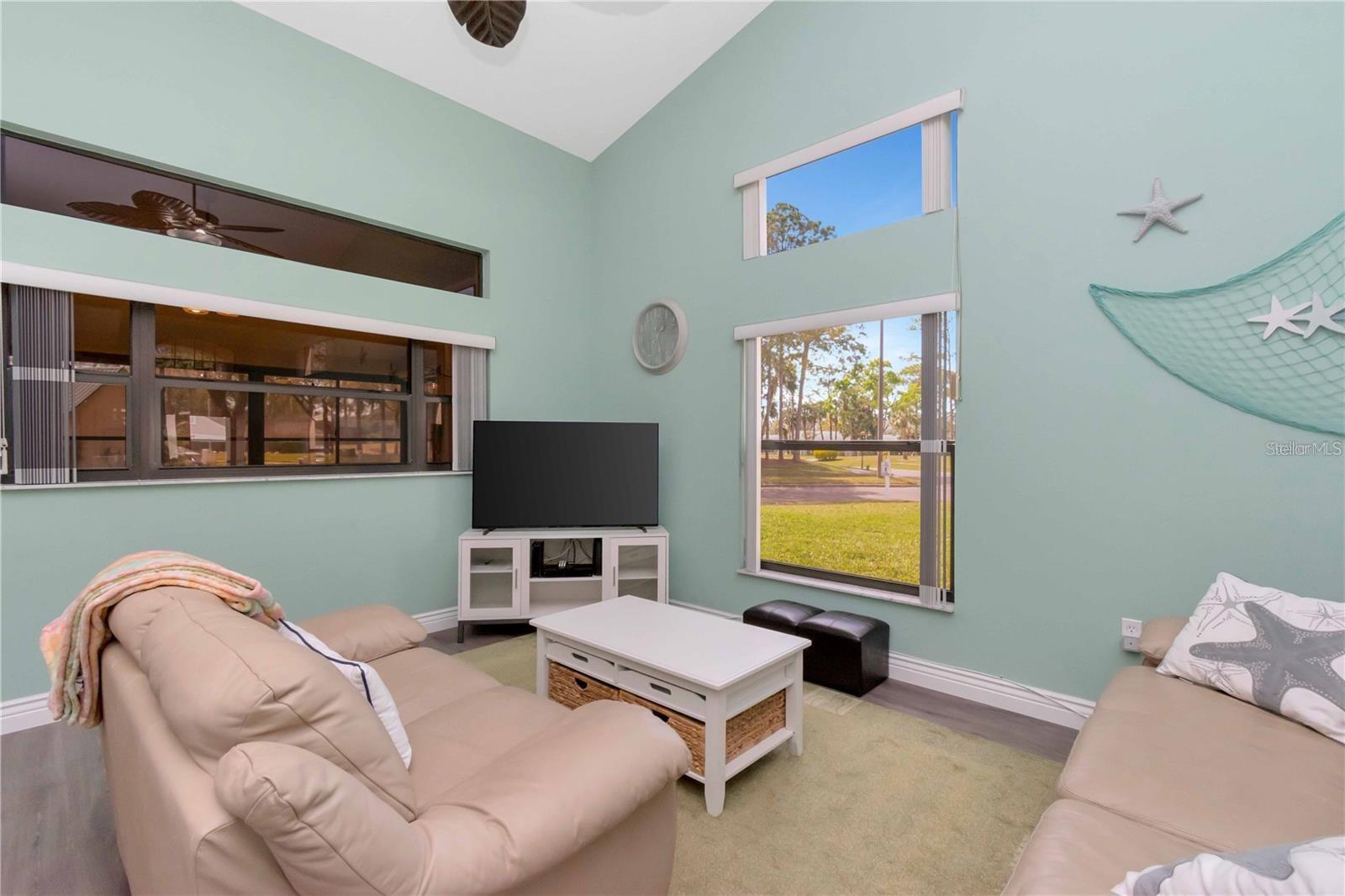 Image 3 of 39 For 9626 Woodhollow Court