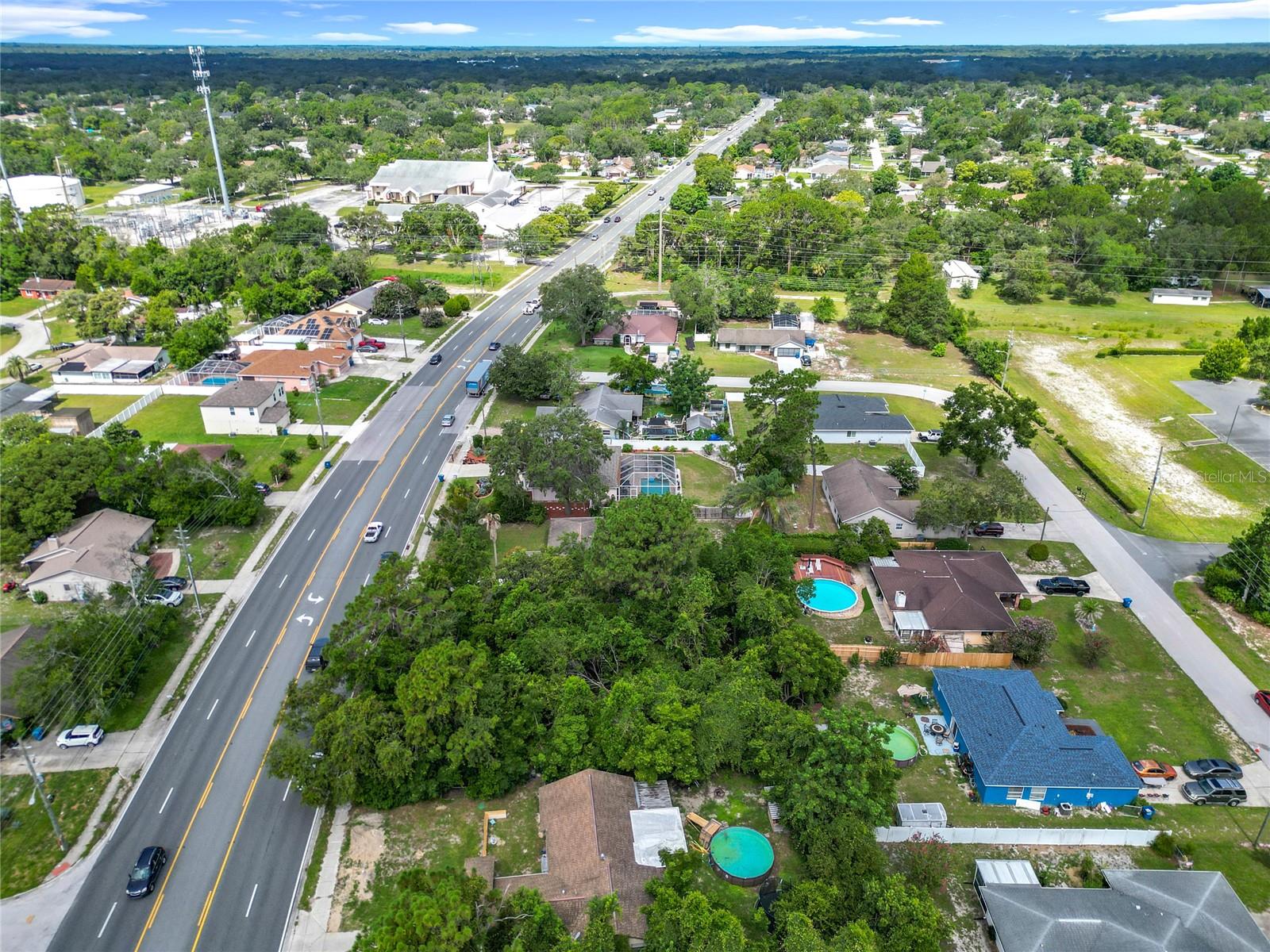 Listing photo id 17 for 9449 Spring Hill Drive