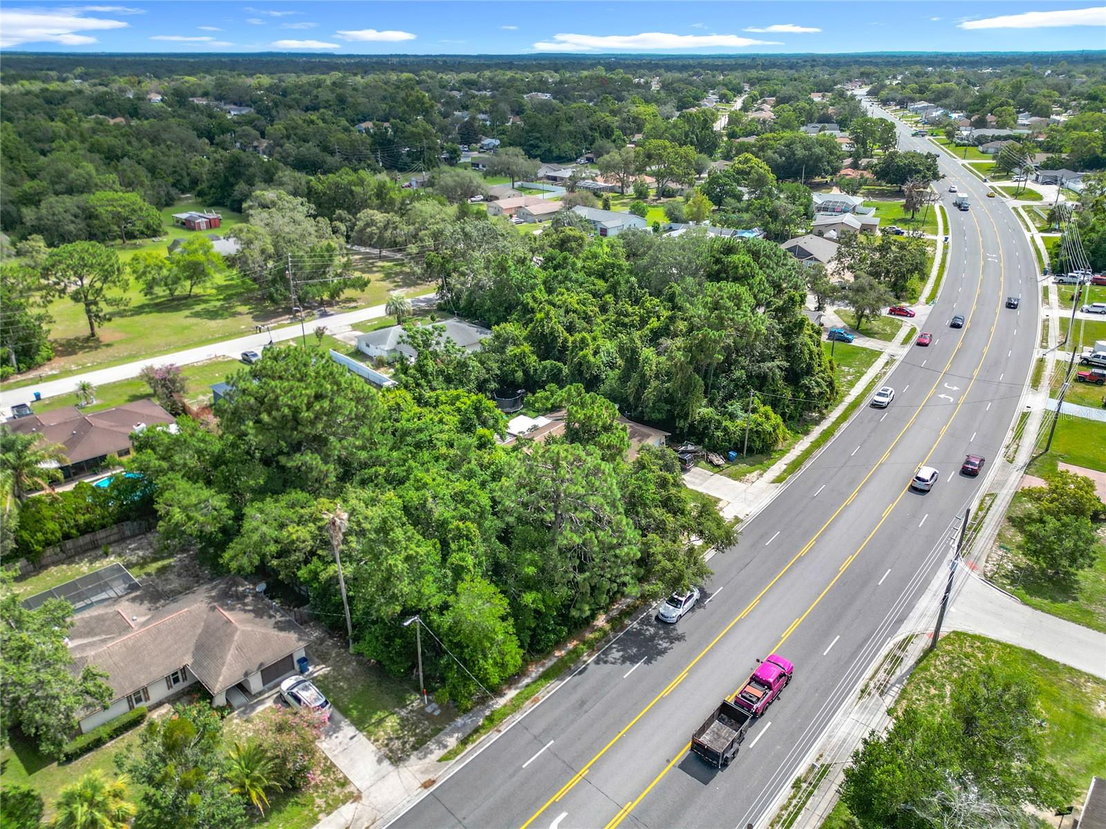 Listing photo id 5 for 9449 Spring Hill Drive