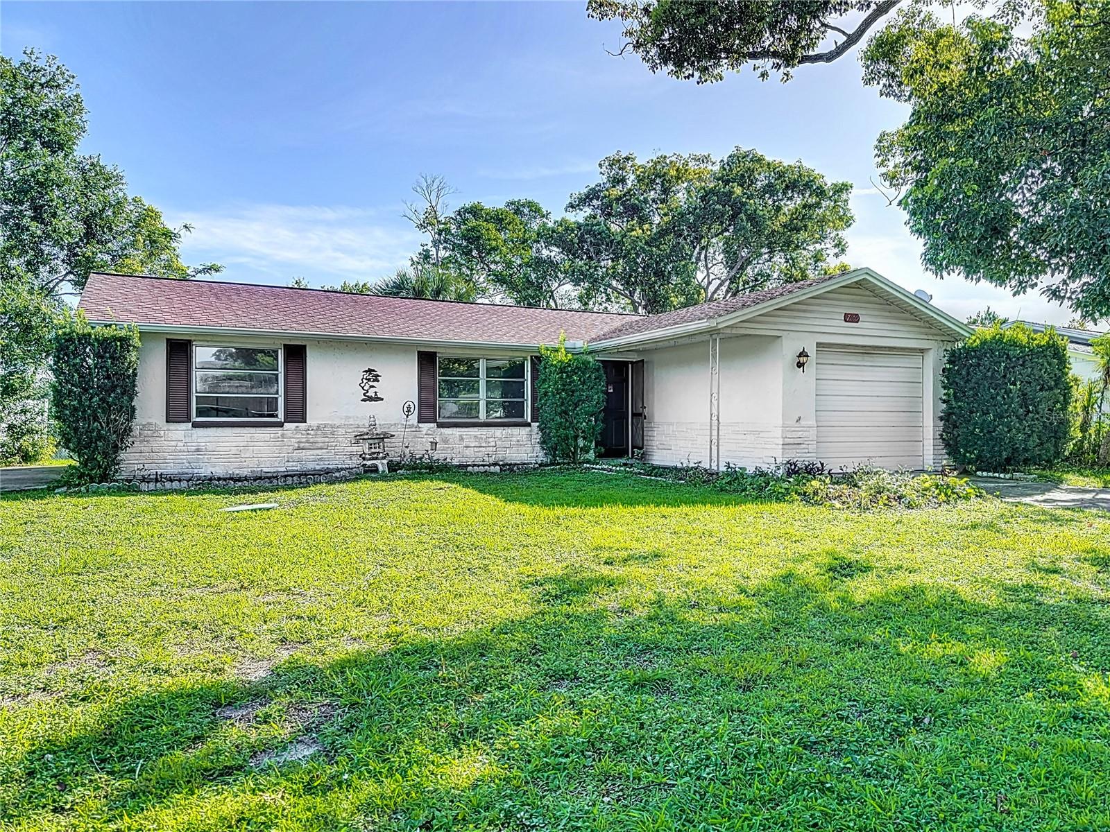 Listing photo id 9 for 7109 Kapp Court
