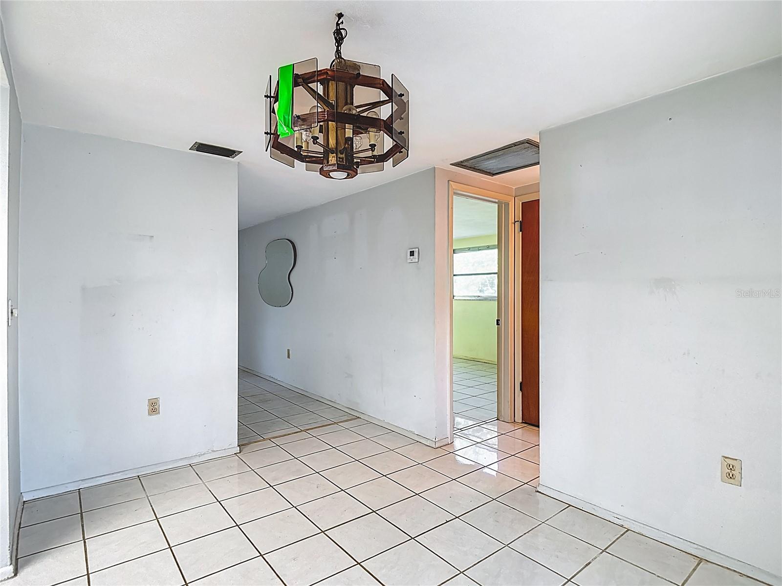 Listing photo id 19 for 7109 Kapp Court