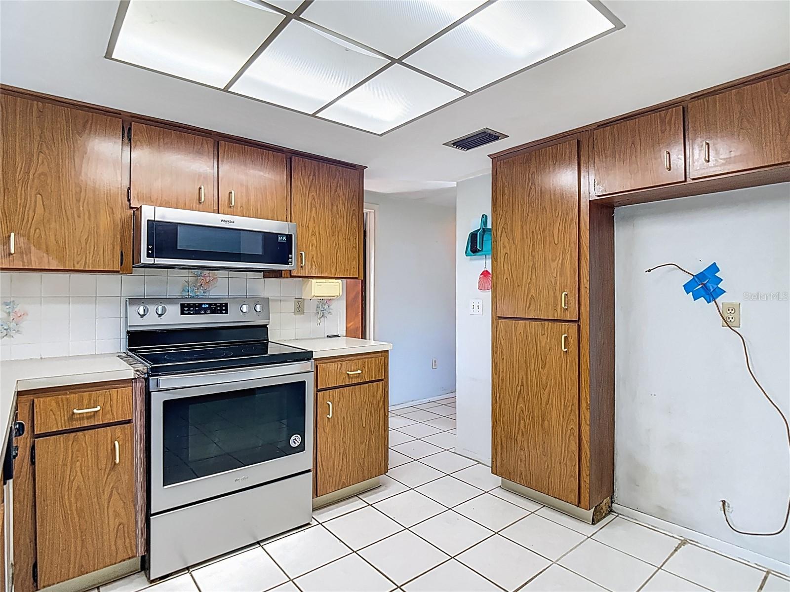 Listing photo id 23 for 7109 Kapp Court
