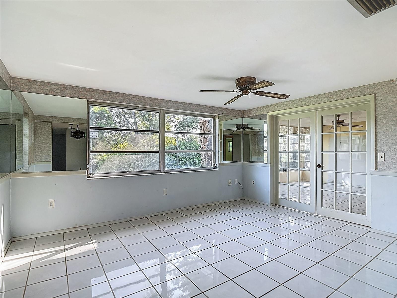 Listing photo id 27 for 7109 Kapp Court