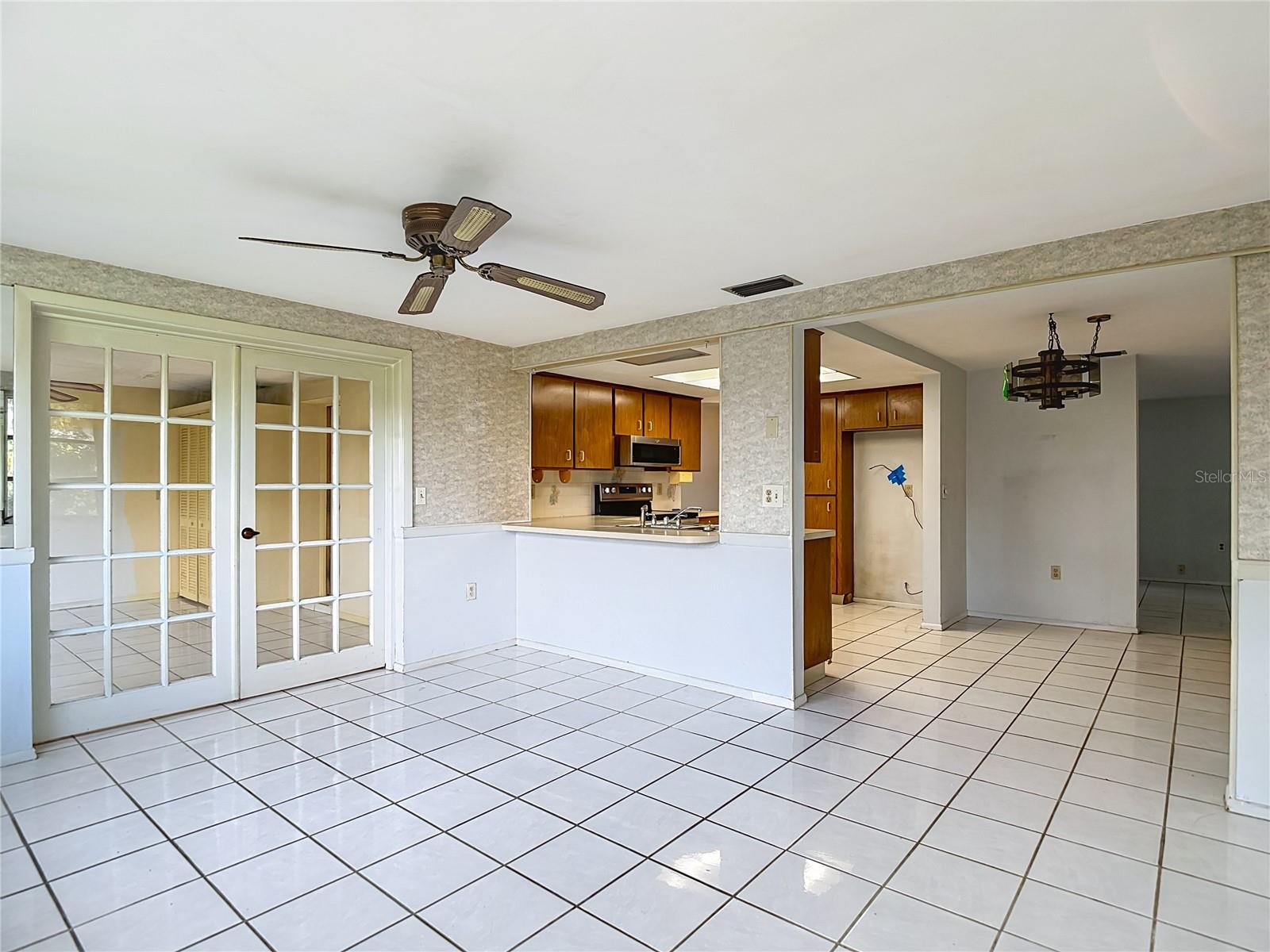 Listing photo id 28 for 7109 Kapp Court