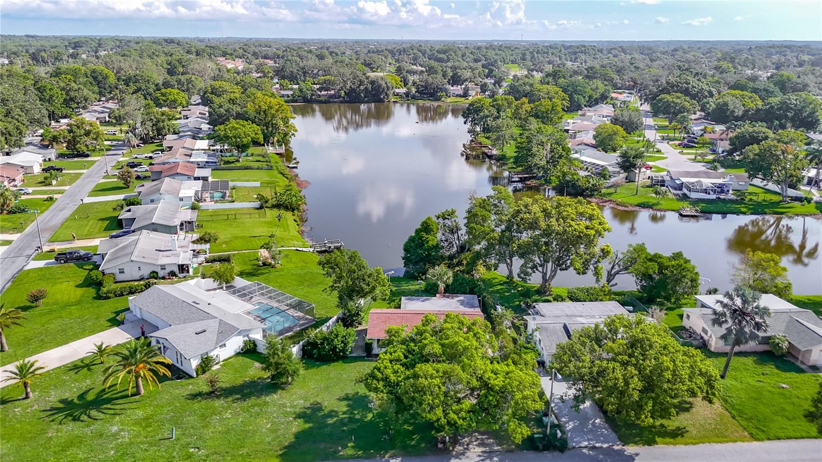 Listing photo id 2 for 7109 Kapp Court