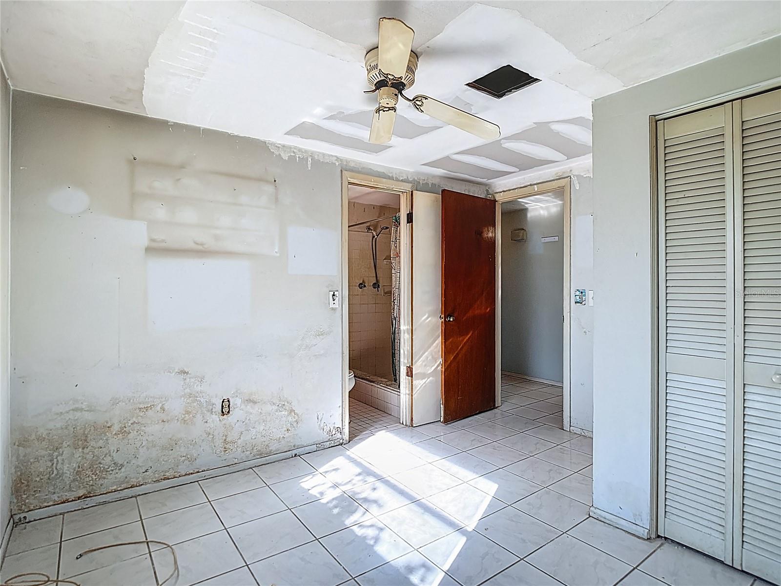 Listing photo id 40 for 7109 Kapp Court