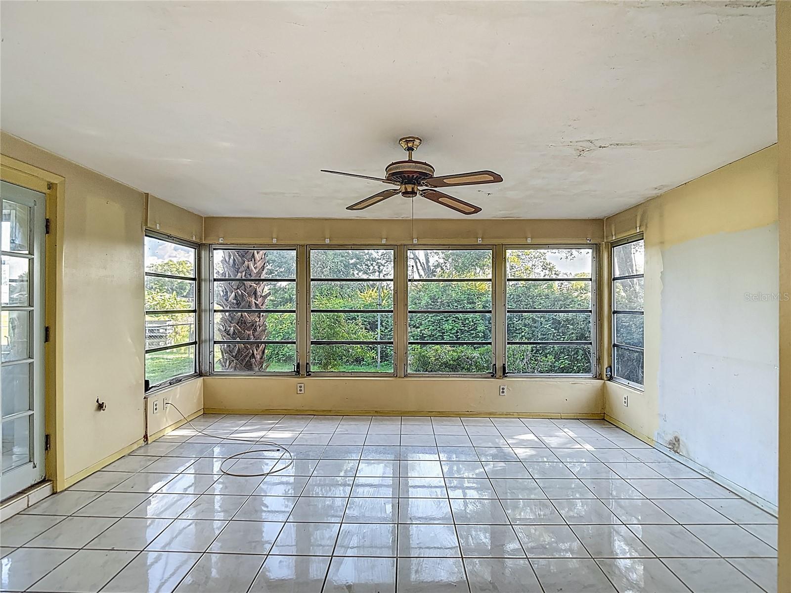 Listing photo id 42 for 7109 Kapp Court