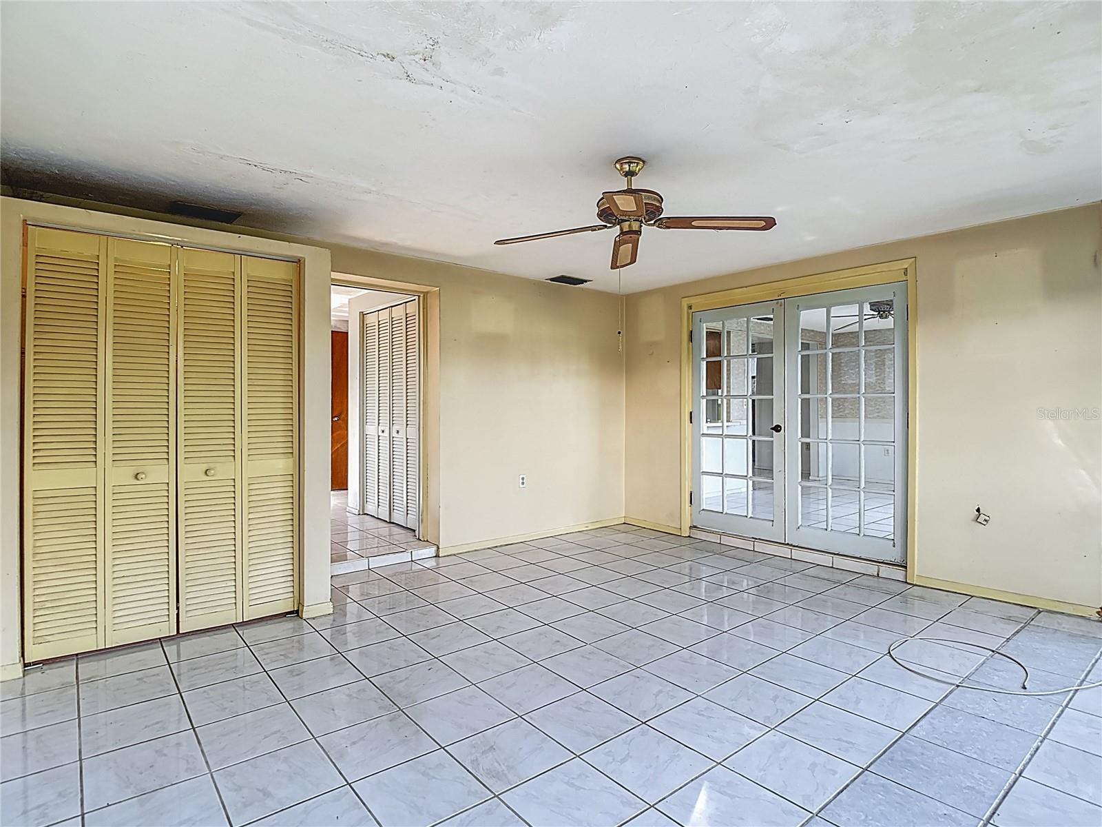 Listing photo id 44 for 7109 Kapp Court