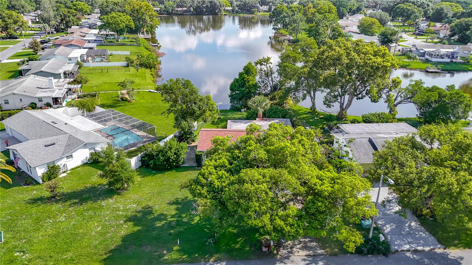 Listing photo id 3 for 7109 Kapp Court
