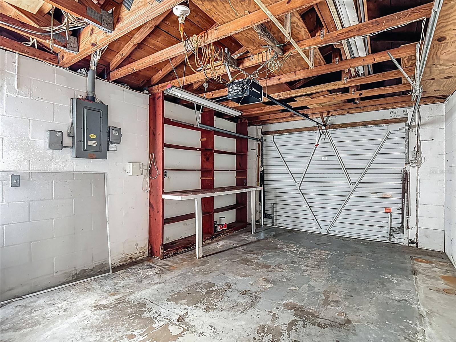 Listing photo id 48 for 7109 Kapp Court