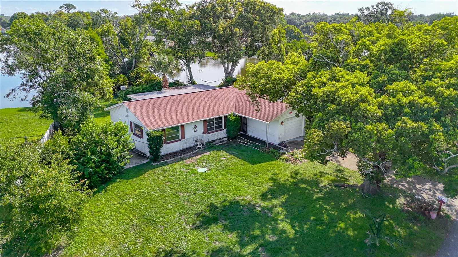 Listing photo id 5 for 7109 Kapp Court