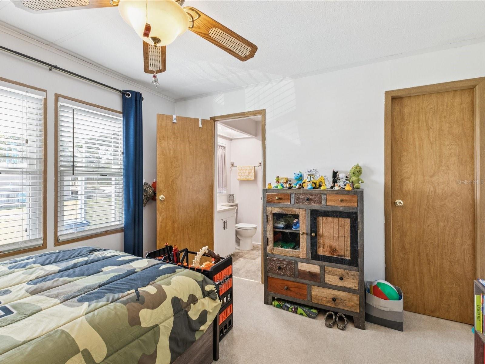 Image 24 of 47 For 14292 Adair Street