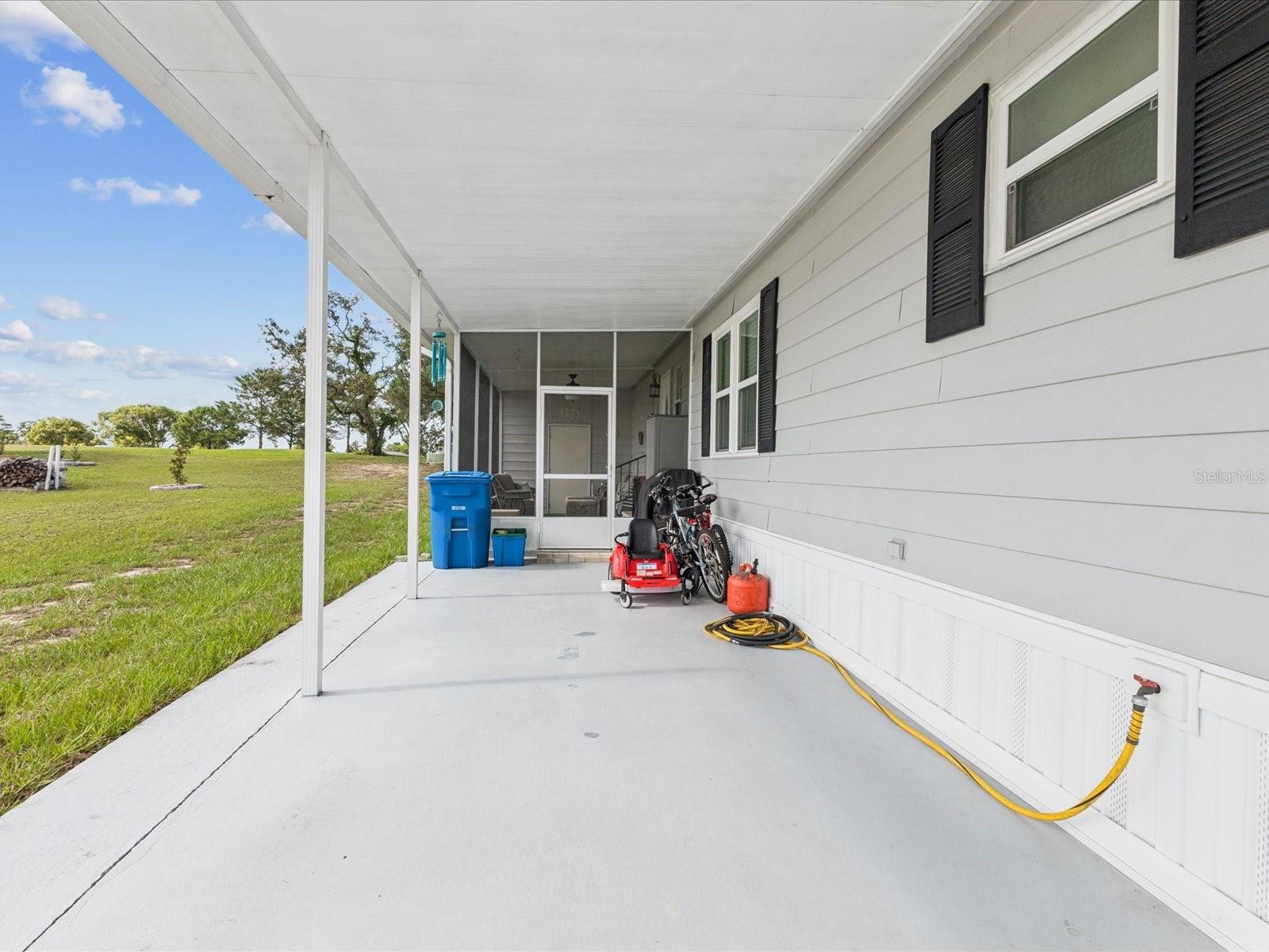 Image 4 of 47 For 14292 Adair Street