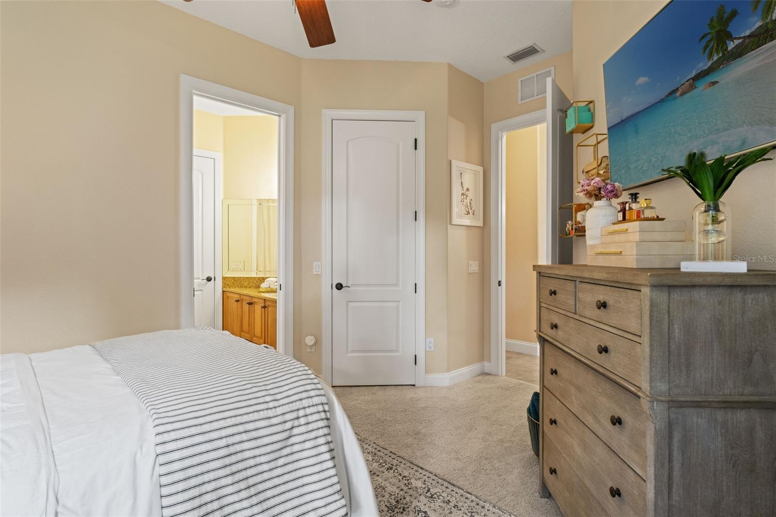 Image 41 of 58 For 14042 Grandeur Way