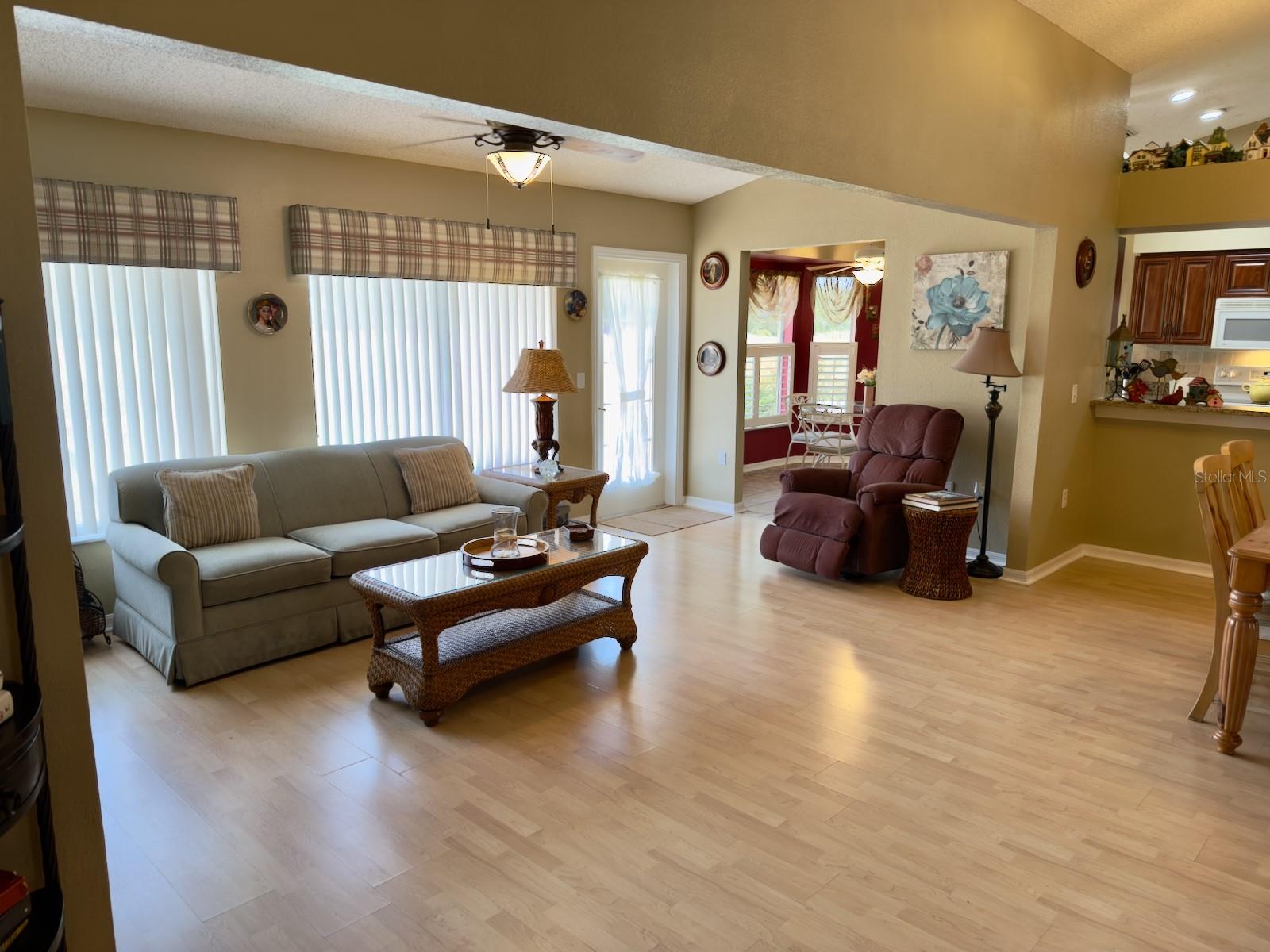 Image 23 of 67 For 18602 Bent Pine Drive