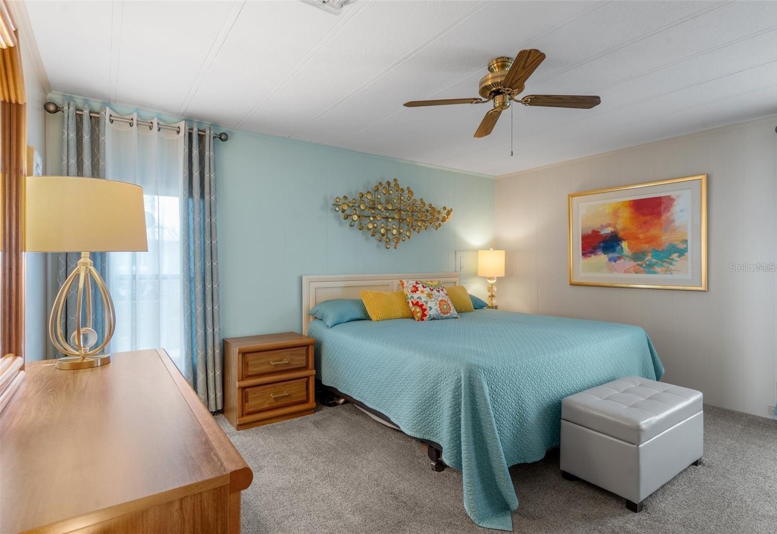 Listing photo id 19 for 14327 Starcross Street