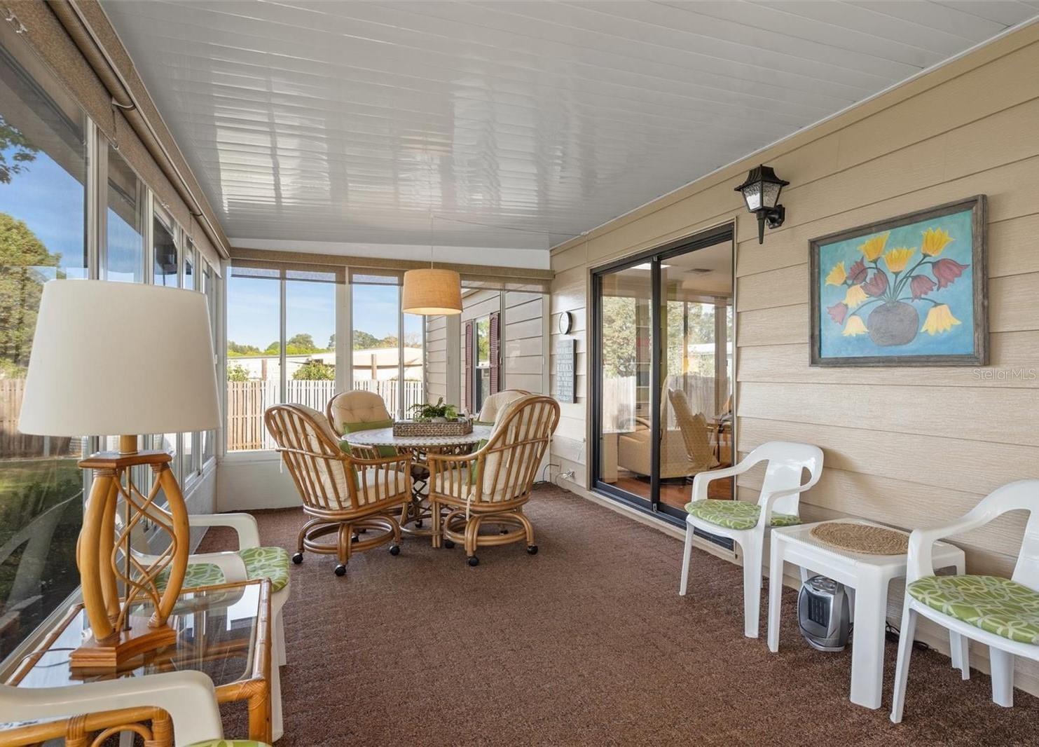 Listing photo id 21 for 14327 Starcross Street