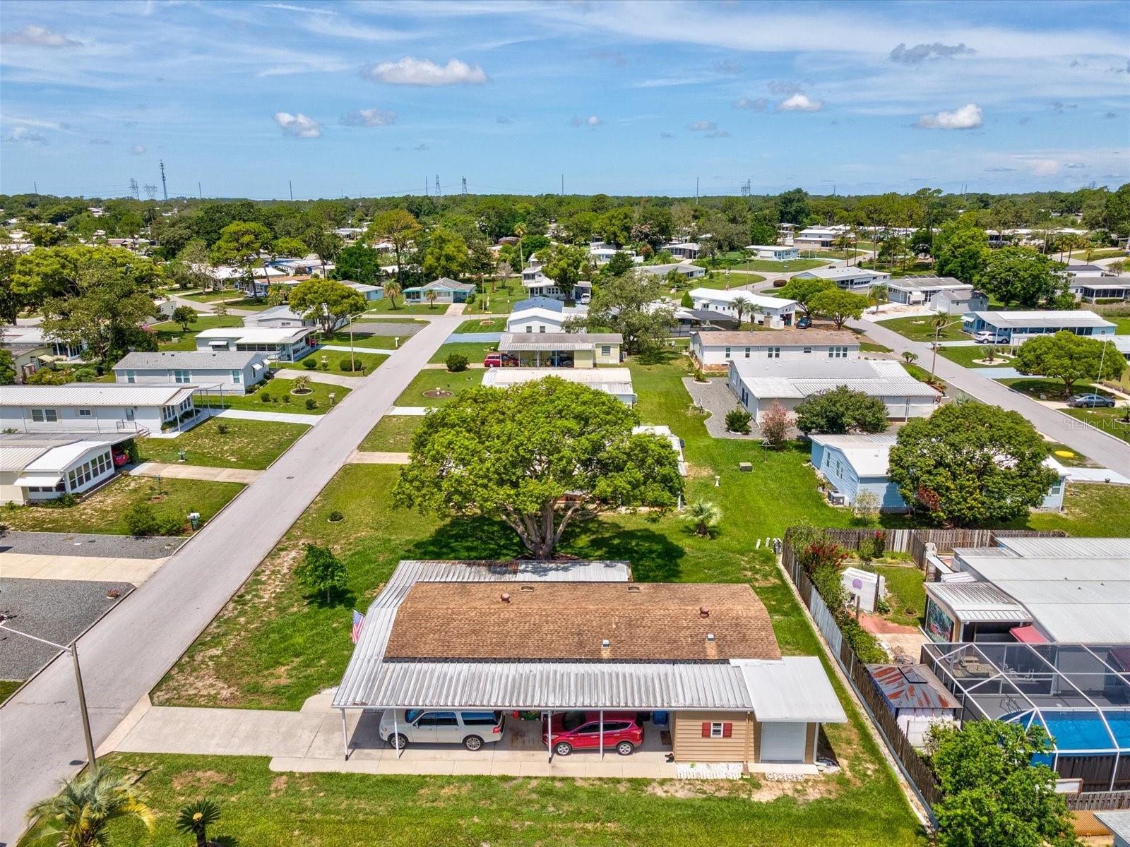 Listing photo id 1 for 14327 Starcross Street