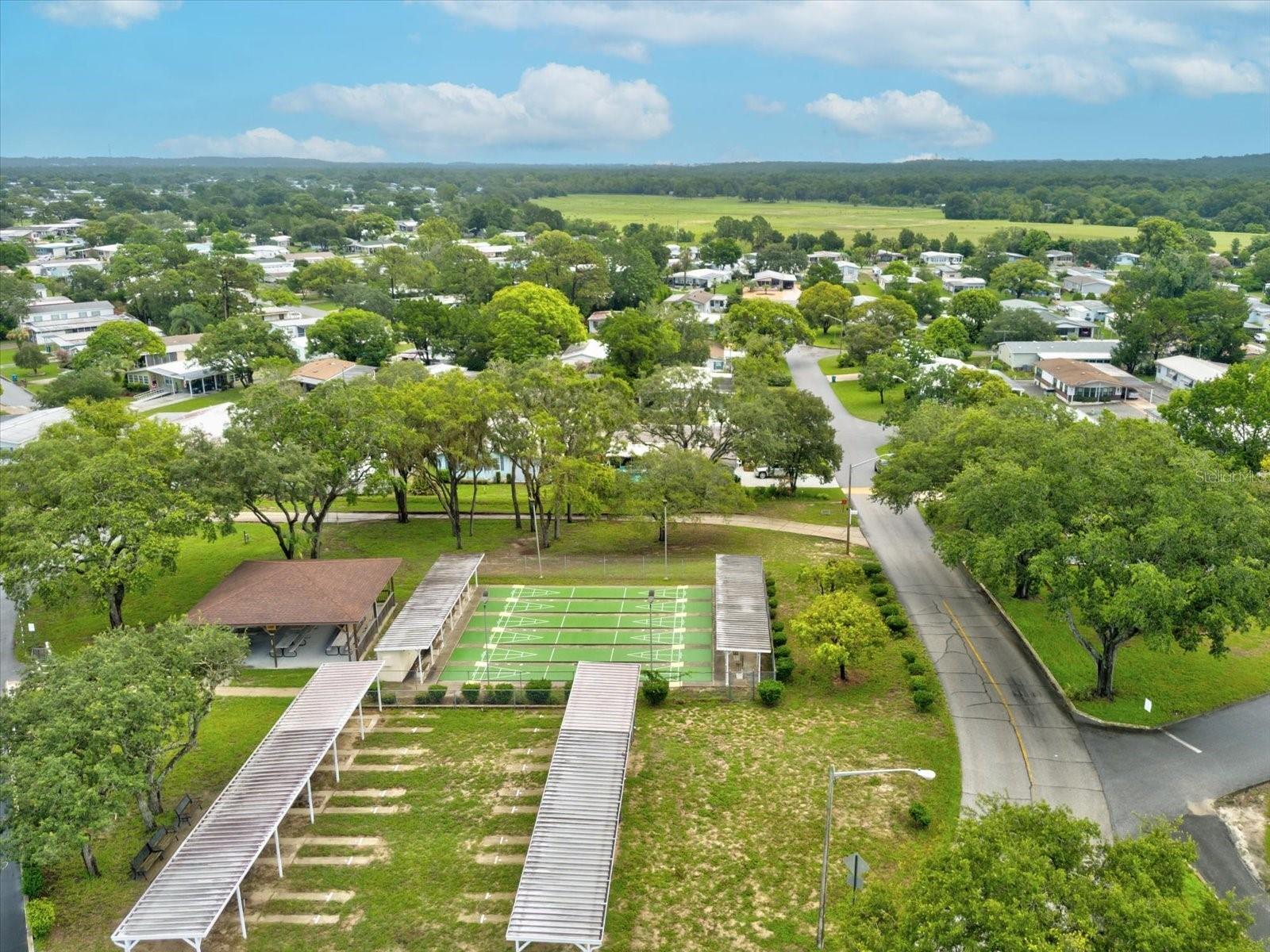 Listing photo id 29 for 14327 Starcross Street