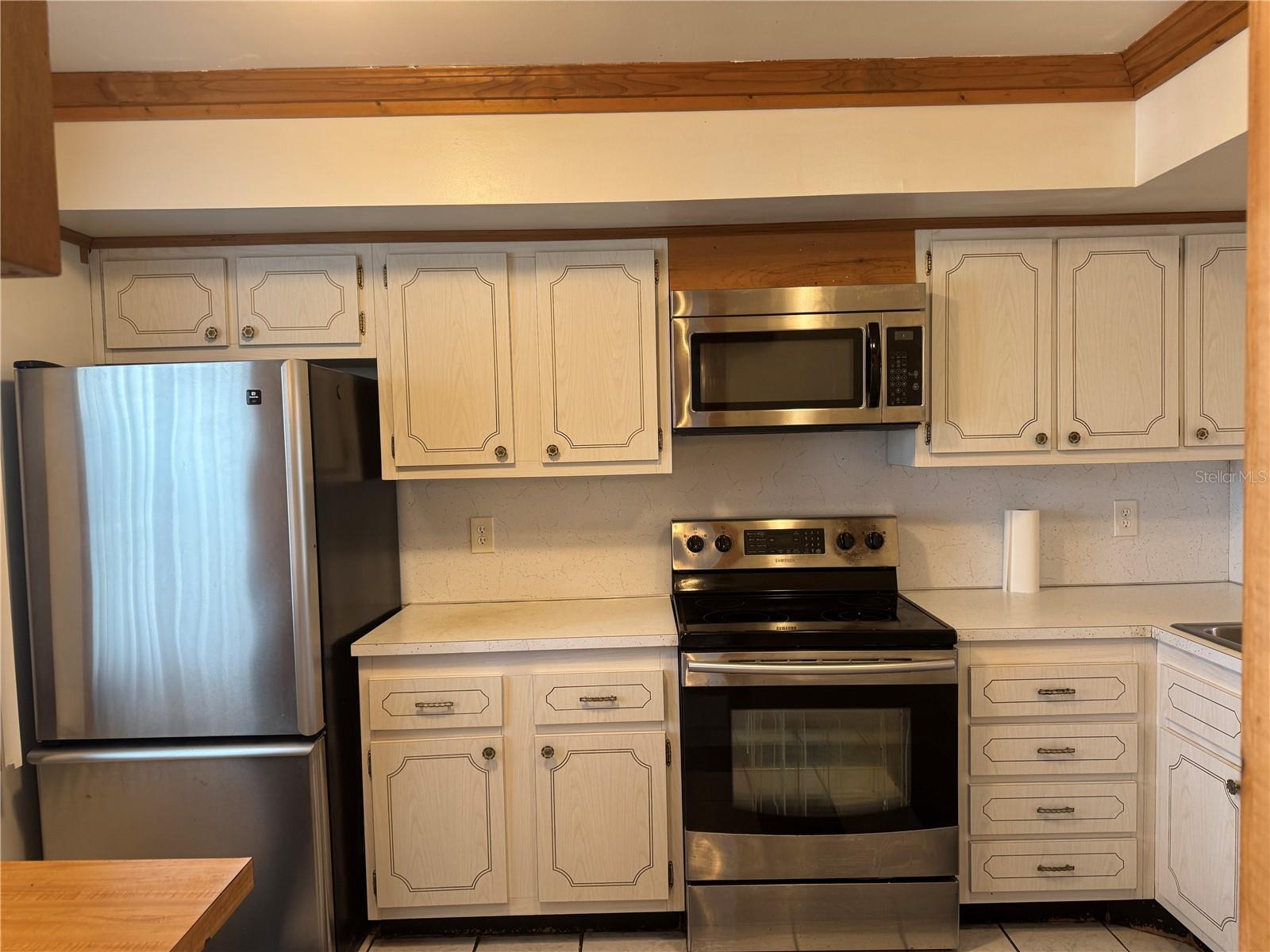 Image 4 of 48 For 4518 Garnet Drive 201