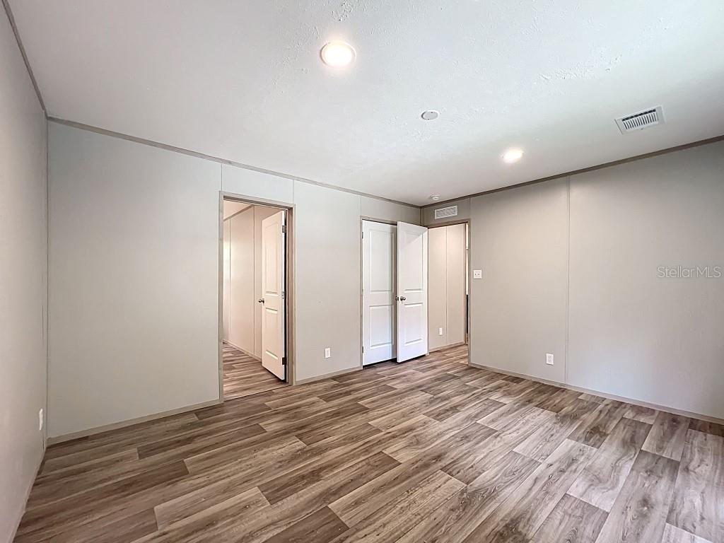 Image 17 of 23 For 5288 56th Terrace