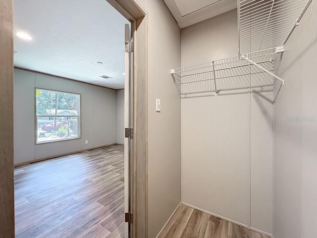 Image 18 of 23 For 5288 56th Terrace