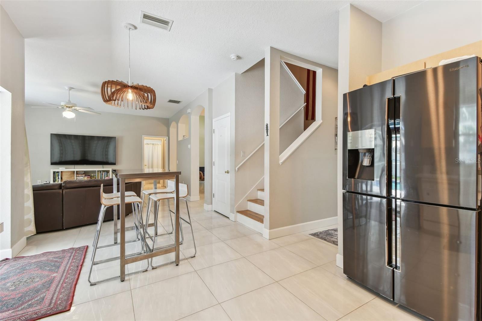 Listing photo id 20 for 1120 Bluffs Circle