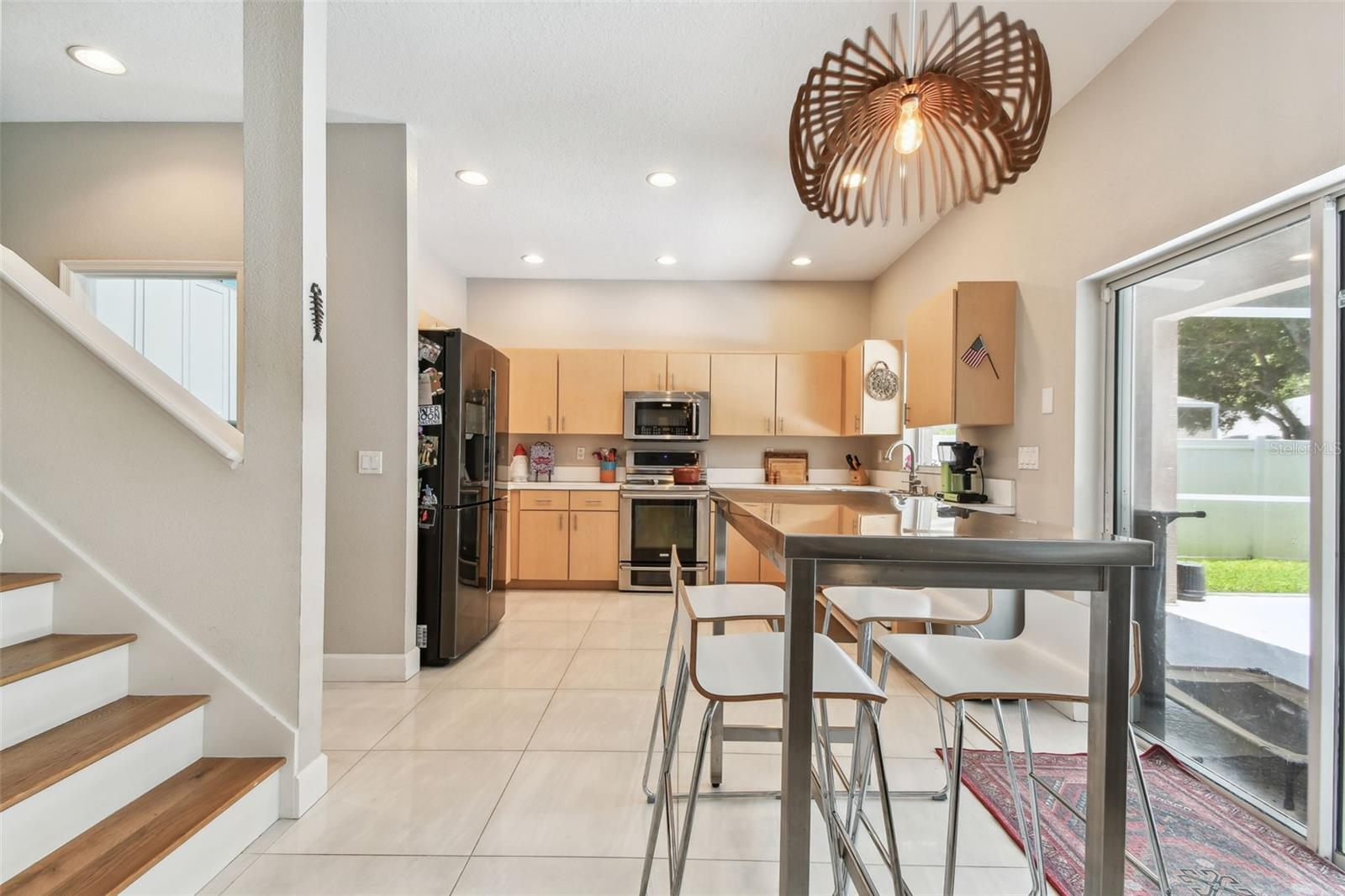 Listing photo id 21 for 1120 Bluffs Circle