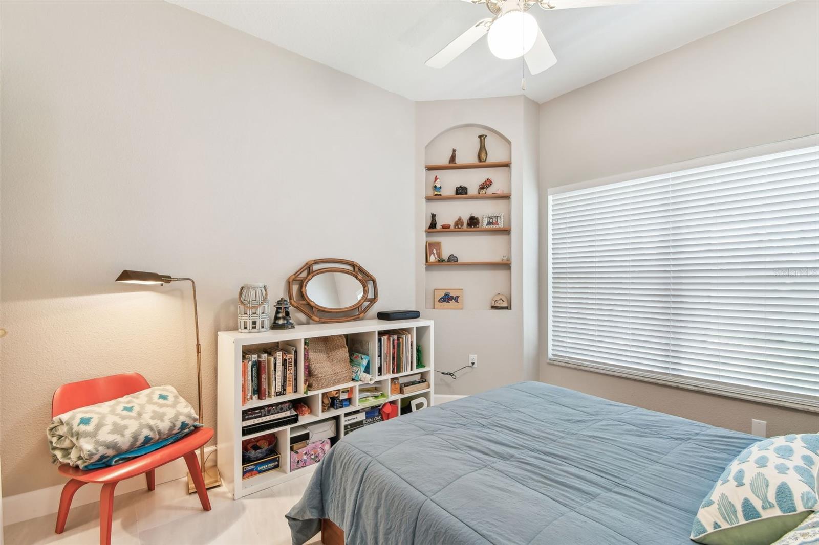 Listing photo id 24 for 1120 Bluffs Circle
