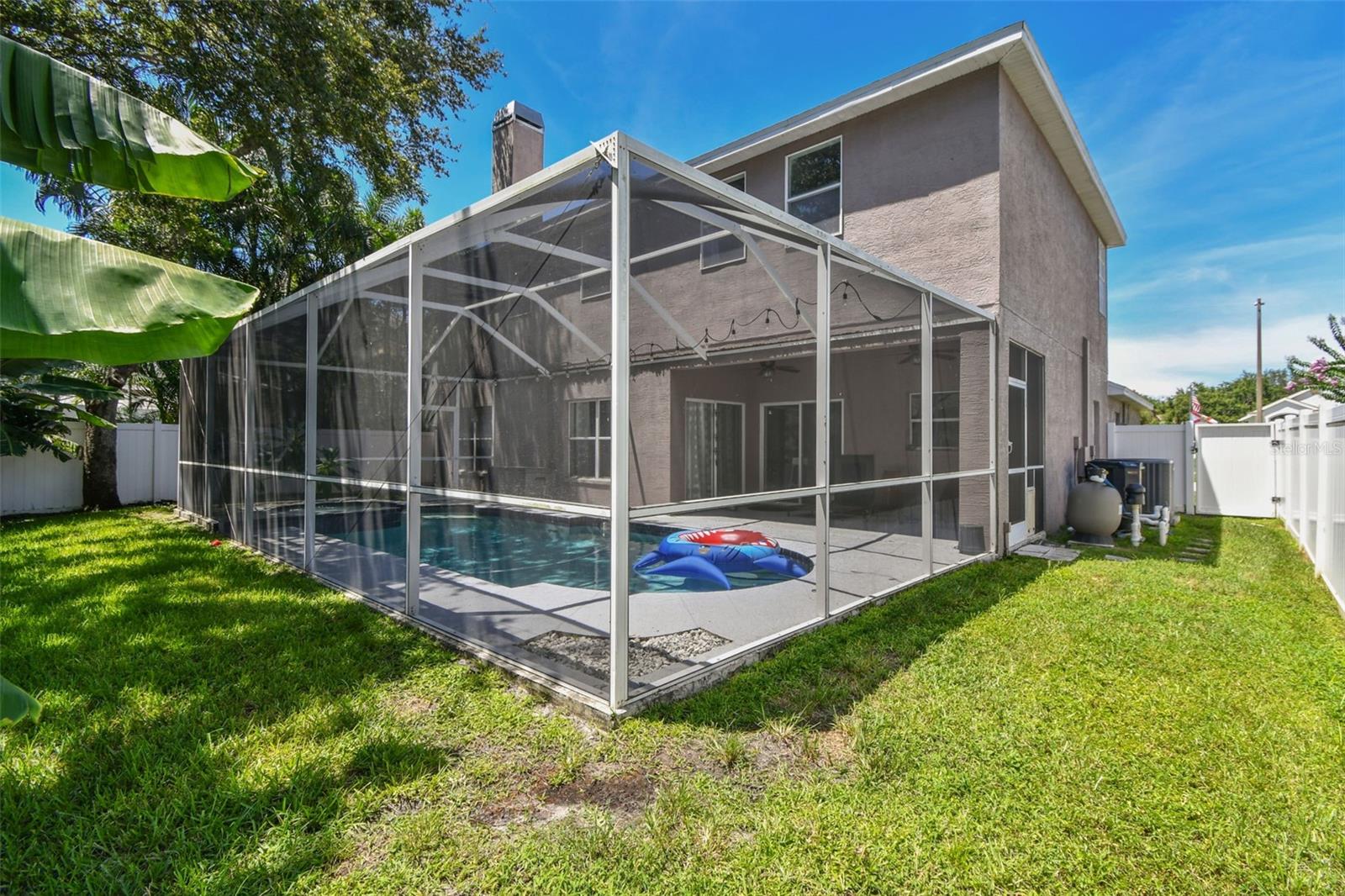 Listing photo id 61 for 1120 Bluffs Circle
