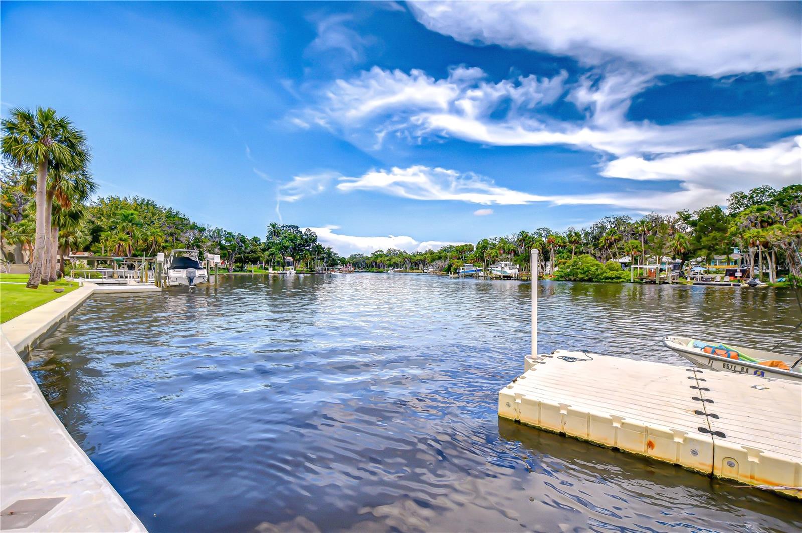 Listing photo id 24 for 5523 Carlton Road