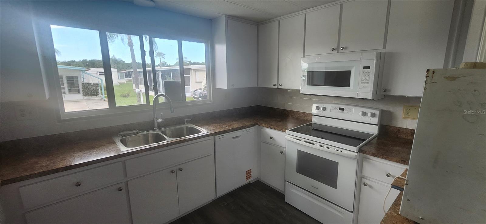Image 4 of 30 For 10908 Freedom Drive