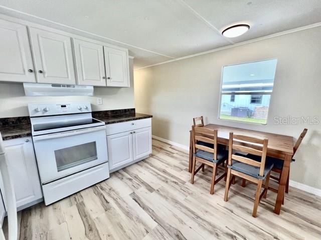 Listing photo id 18 for 10826 Tioga Drive