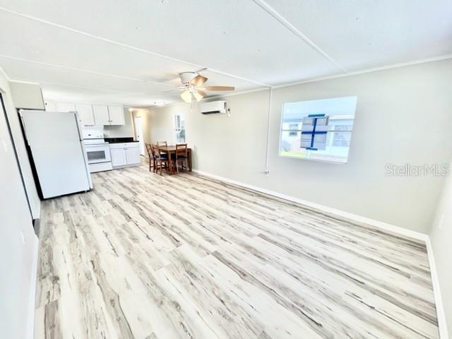 Listing photo id 21 for 10826 Tioga Drive