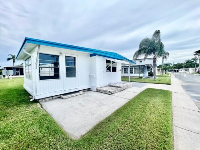 Listing photo id 1 for 10826 Tioga Drive
