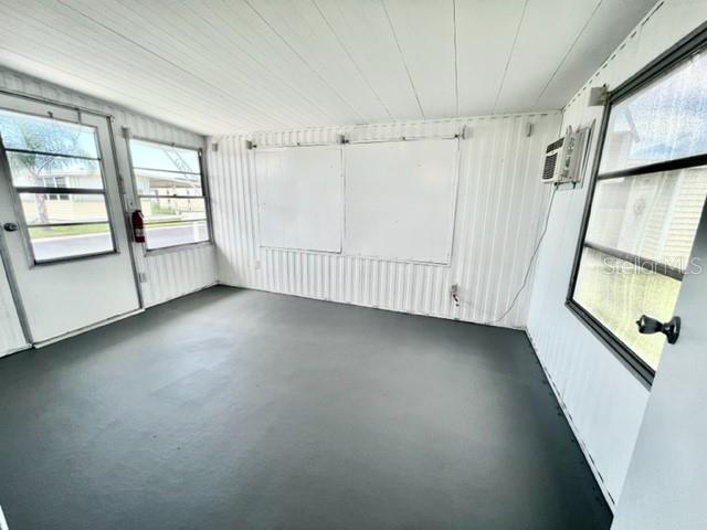 Listing photo id 35 for 10826 Tioga Drive