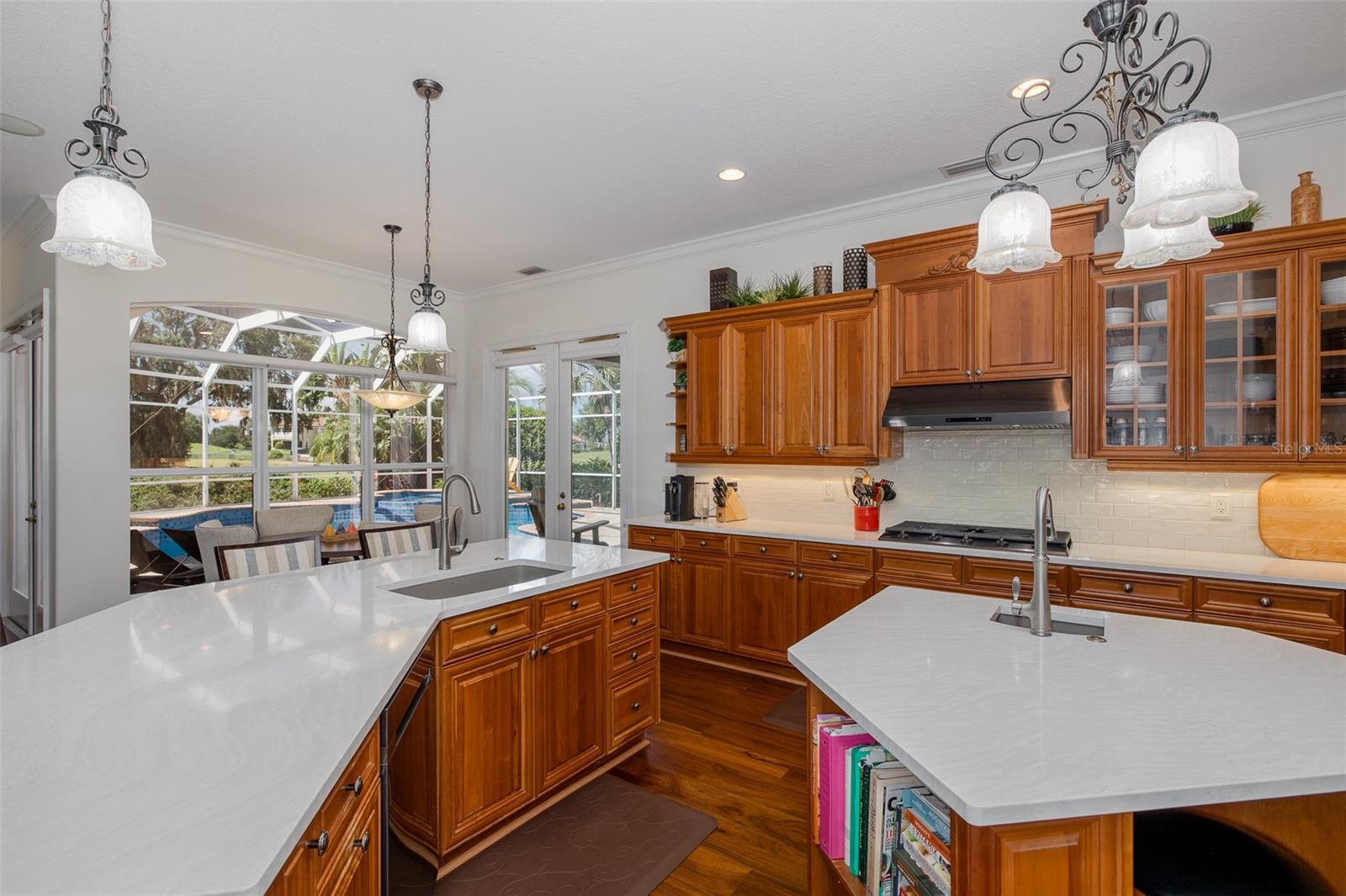 Image 16 of 100 For 10508 Pontofino Circle
