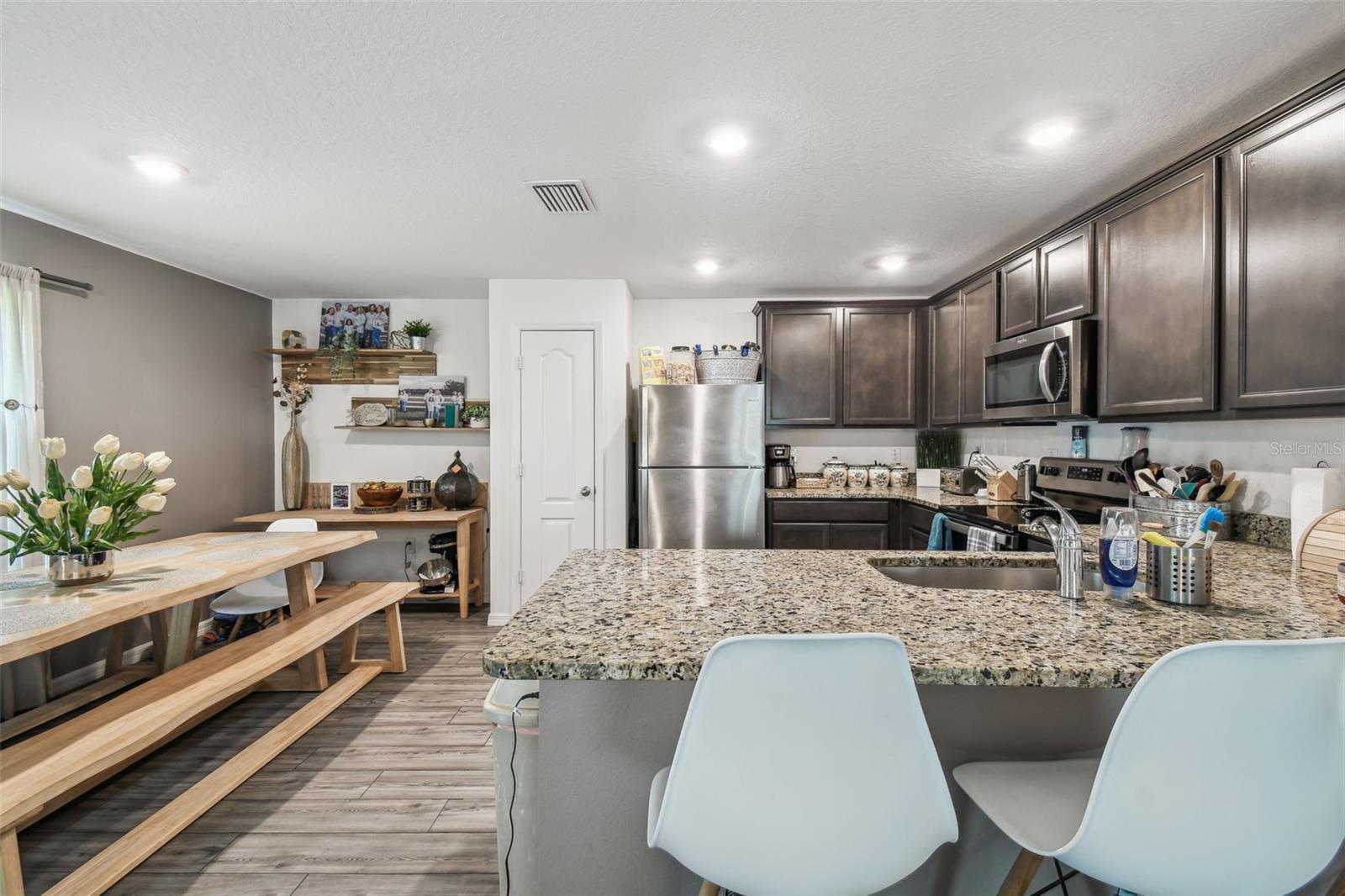 Image 20 of 100 For 8567 Indian Laurel Lane