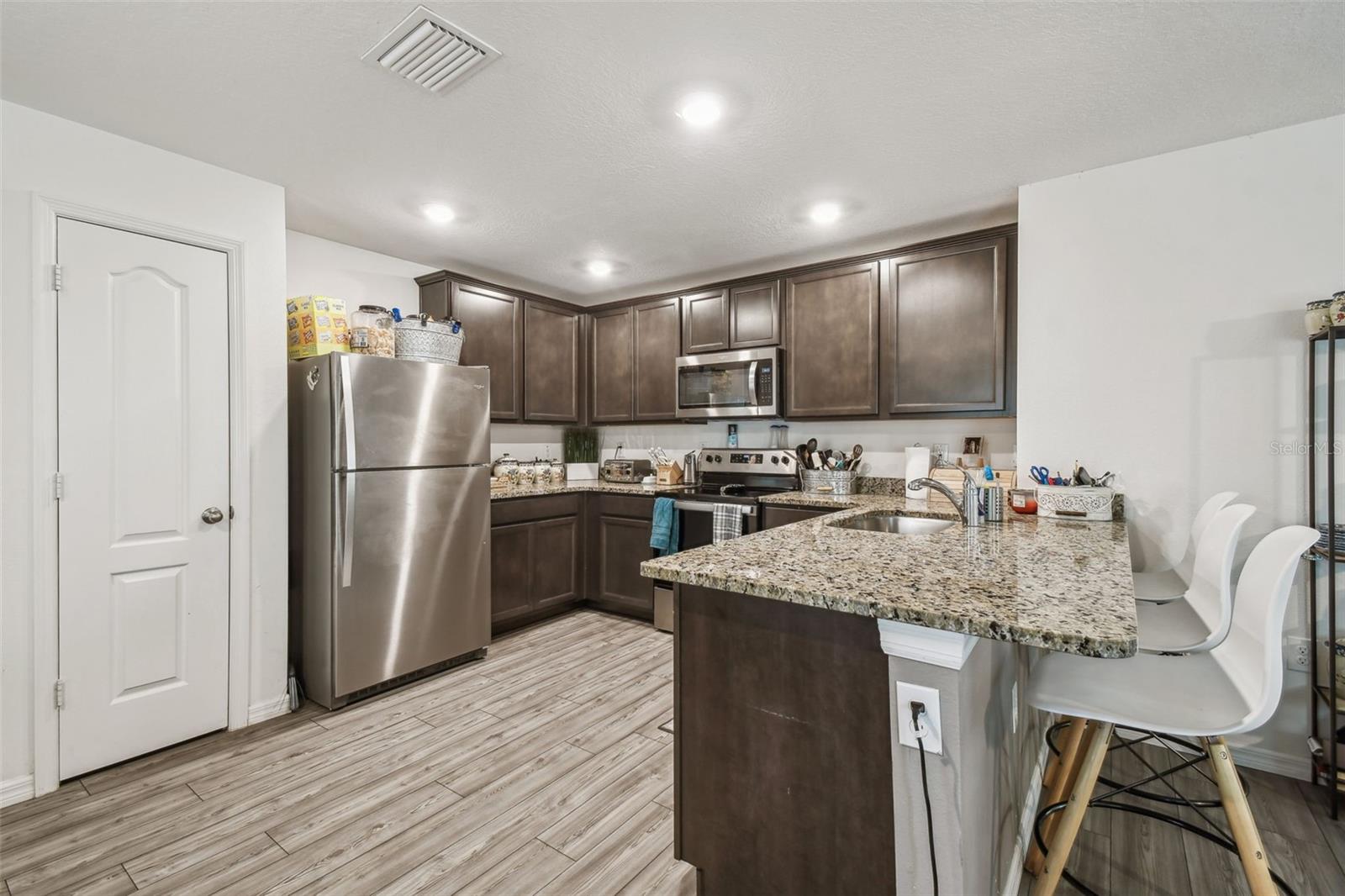 Image 23 of 100 For 8567 Indian Laurel Lane