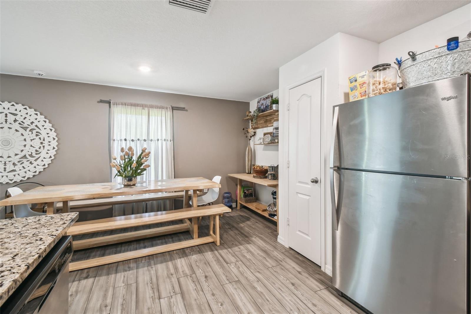 Image 27 of 100 For 8567 Indian Laurel Lane