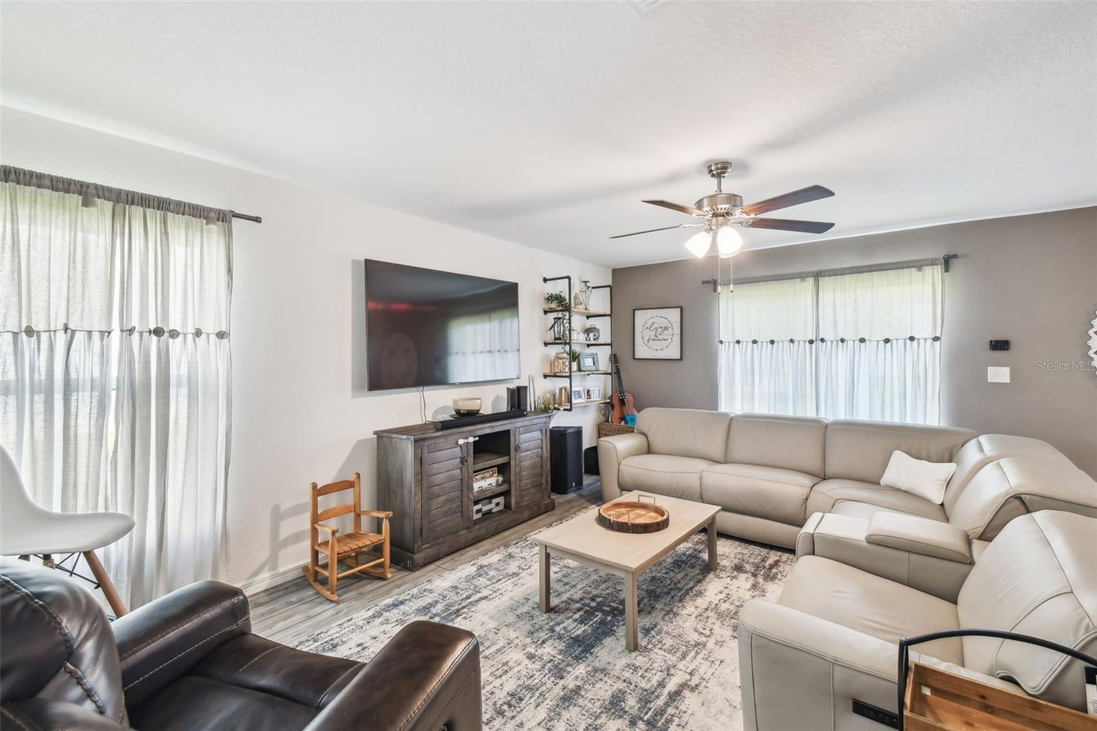 Image 32 of 100 For 8567 Indian Laurel Lane