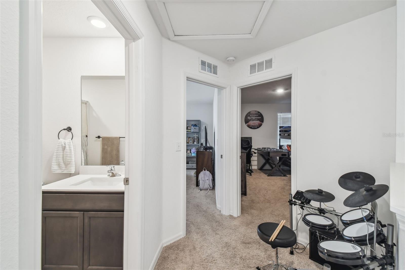 Image 43 of 100 For 8567 Indian Laurel Lane