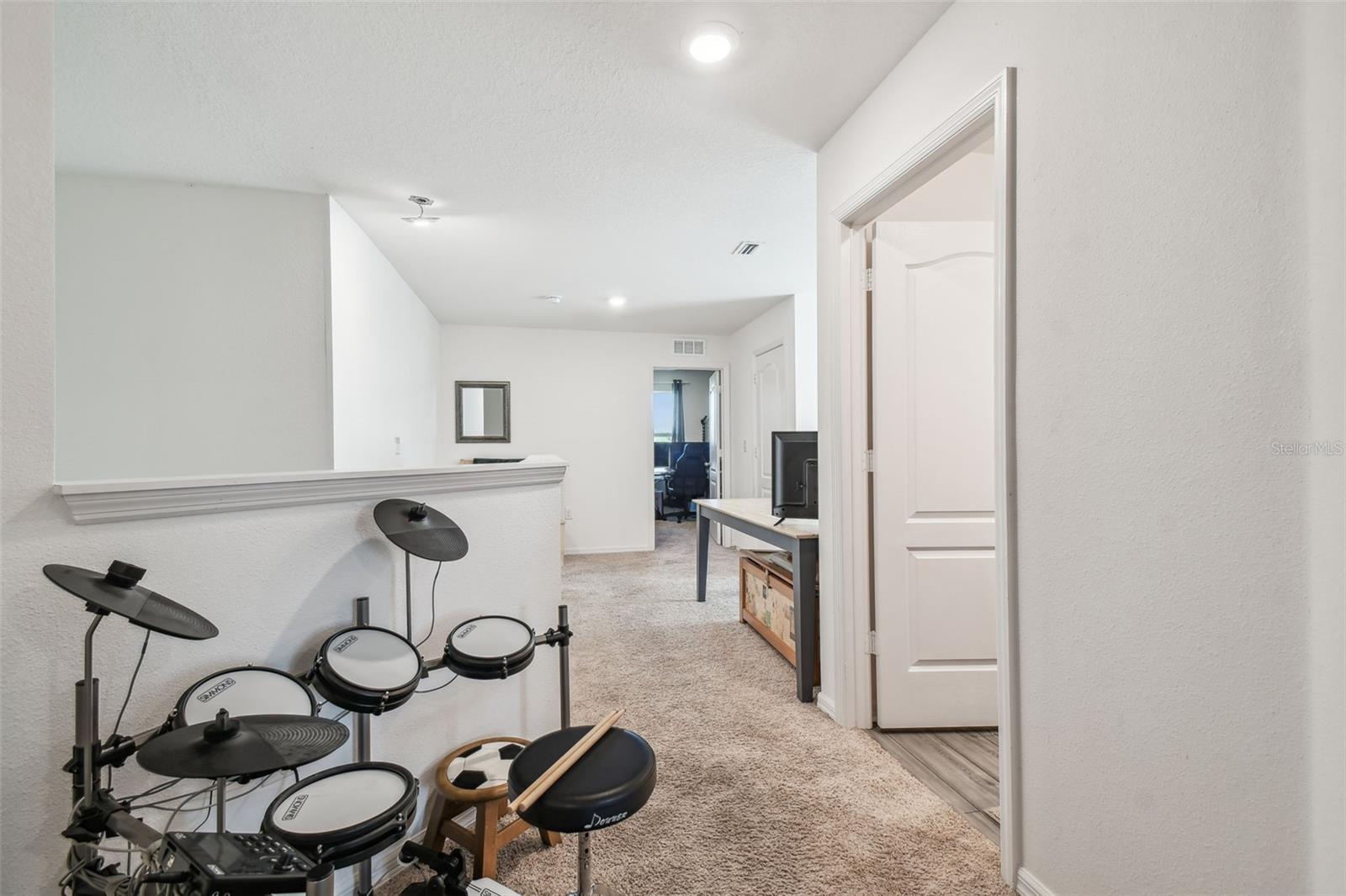 Image 44 of 100 For 8567 Indian Laurel Lane