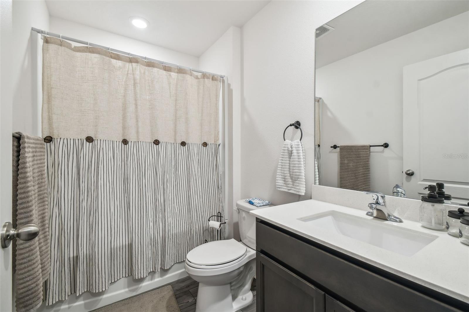 Image 45 of 100 For 8567 Indian Laurel Lane