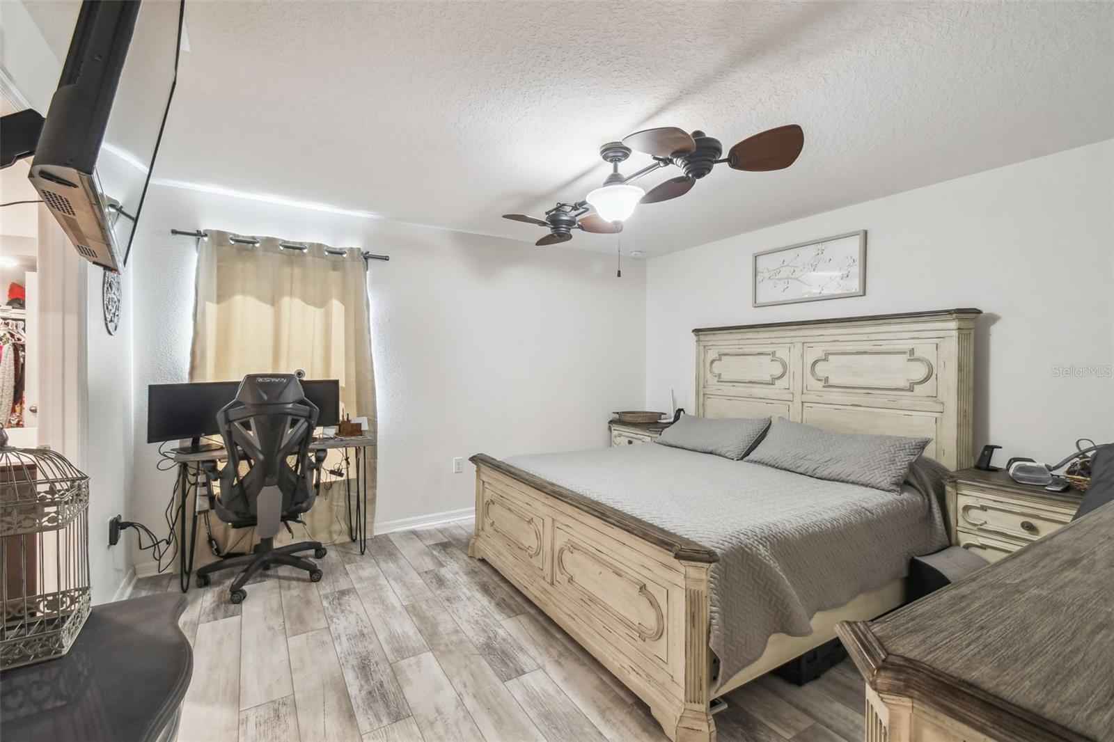 Image 7 of 100 For 8567 Indian Laurel Lane
