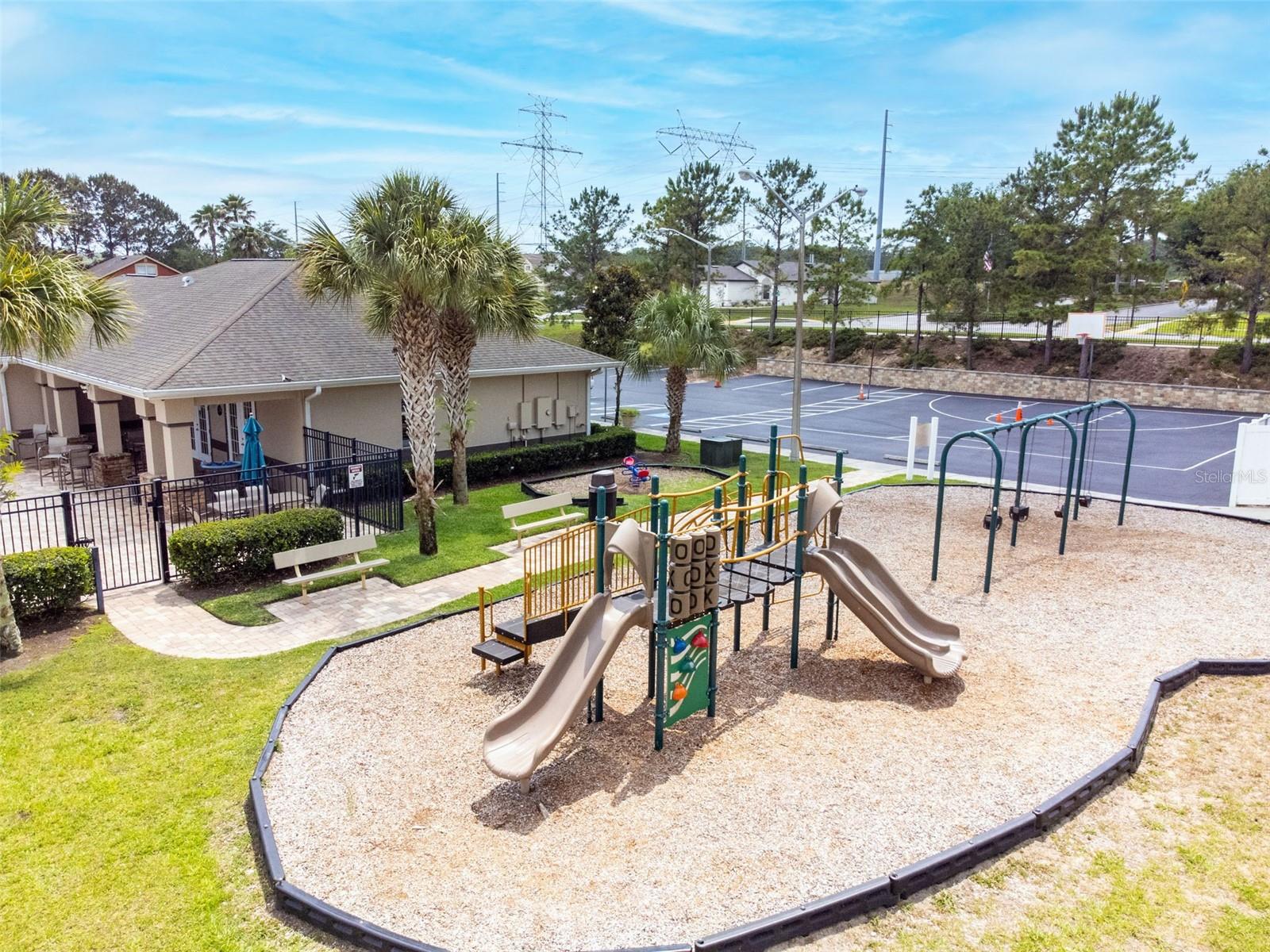 Image 89 of 100 For 8567 Indian Laurel Lane