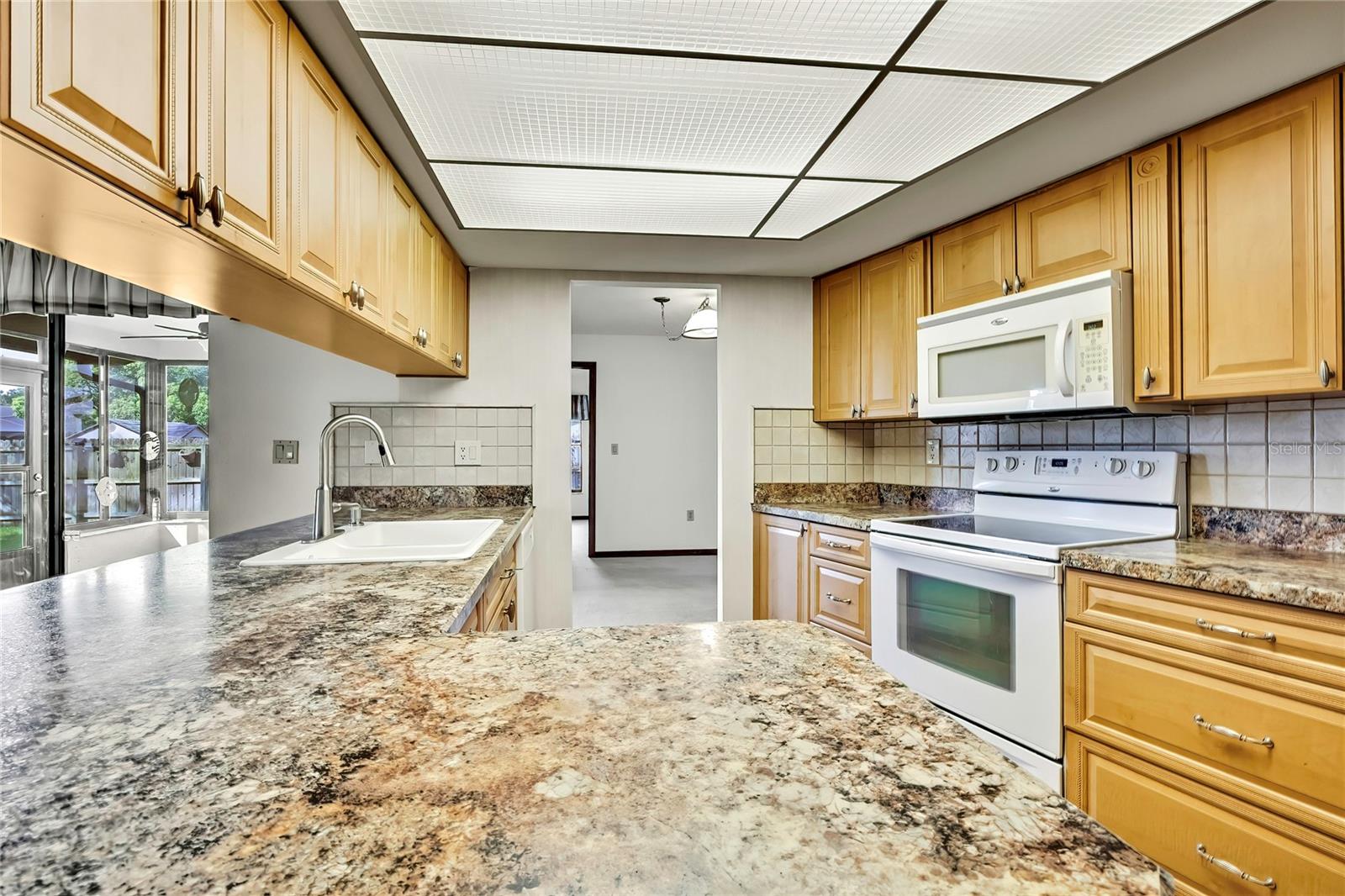 Image 16 of 54 For 3296 Dolin Avenue