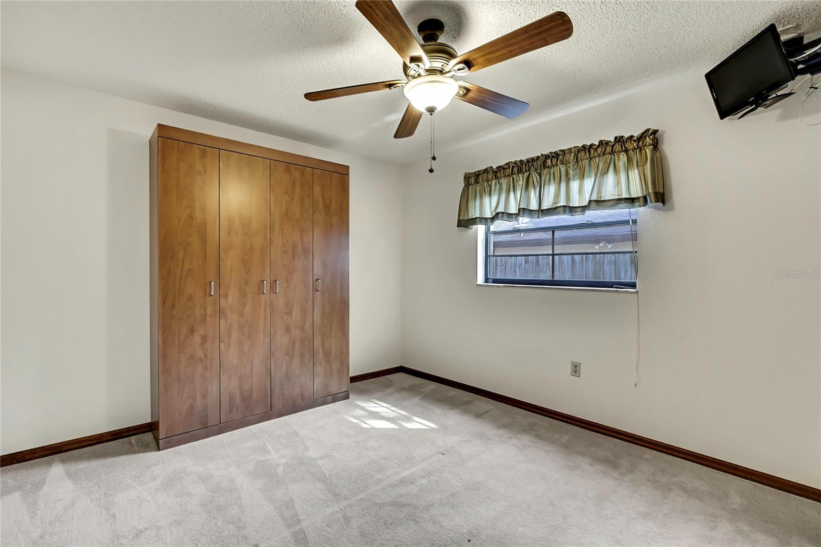 Image 33 of 54 For 3296 Dolin Avenue